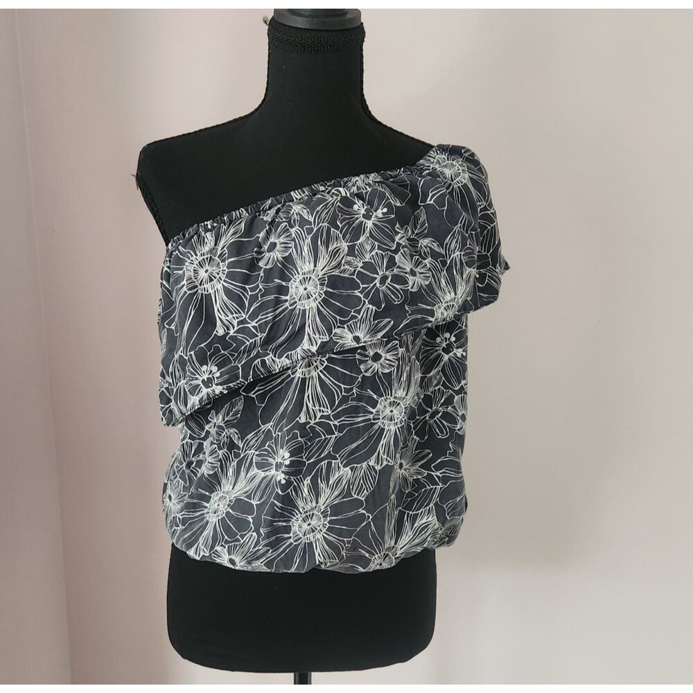 NWT 100% Silk Off The Shoulder Ruffle Blouse Gray White Floral Unsubscribed M